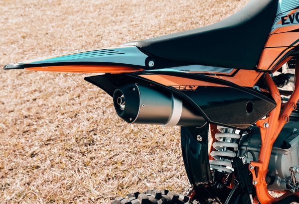 EVO 140 Dirt Bike - Image 11