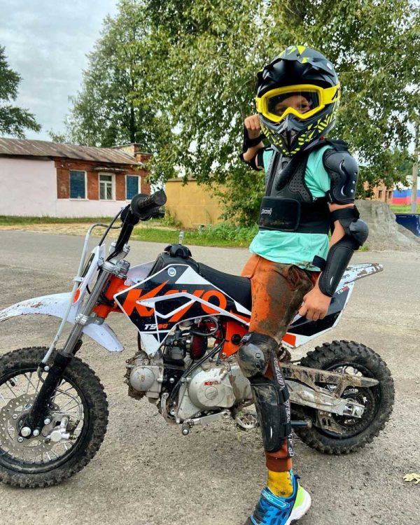 TS 90 Dirt Bike - Image 2